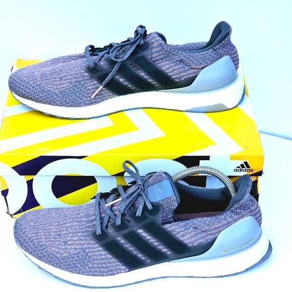 Adidas Ultra Boost  Gray/ Pink 2017 Size 14 main image 4